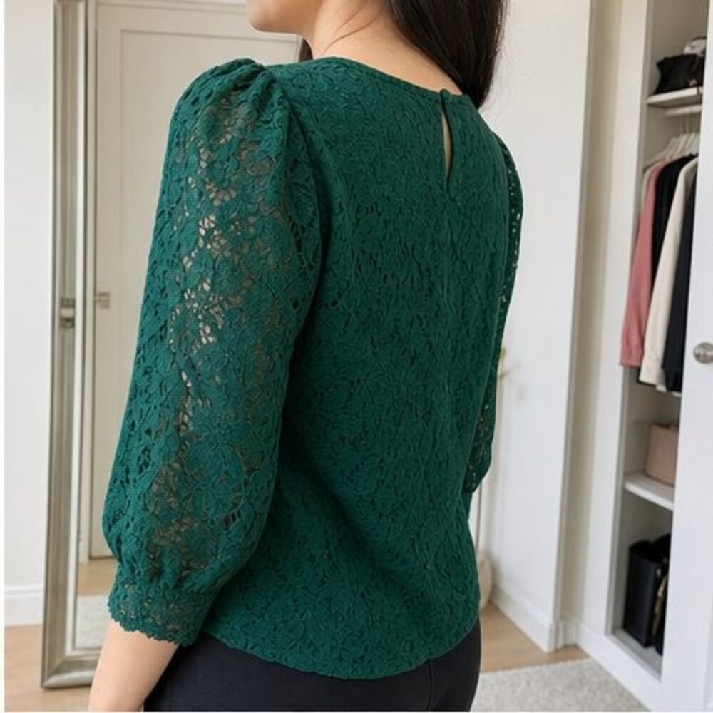 Emerald Ruffle Blouse - Picture 3 of 6